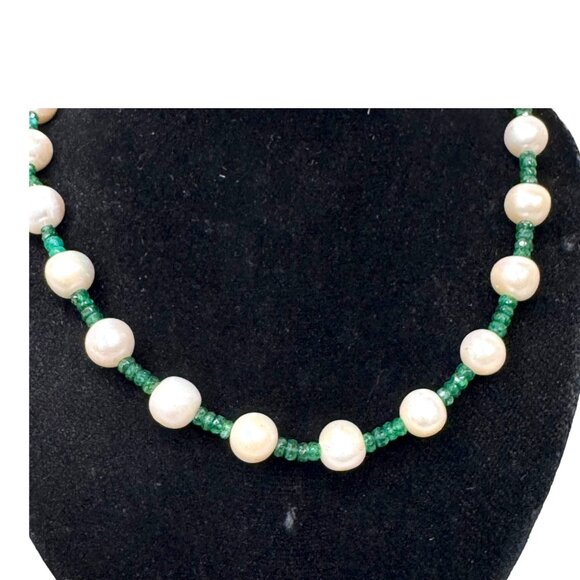 Freshwater Button Large Pearl & Emerald Green Bead Necklace 14k Gold Clasp VTG - Picture 1 of 6